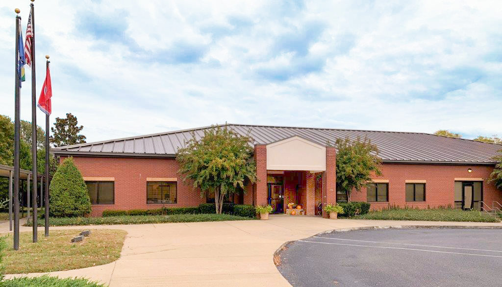 Home Saint John Vianney Catholic School Gallatin, Tennessee PreK